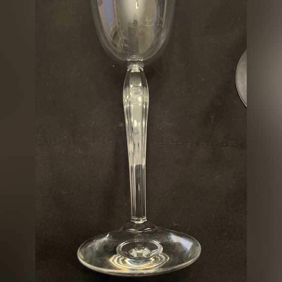 2 wine Glasses Model Clara IN Crystal
Baccarat - Picture 1 of 7